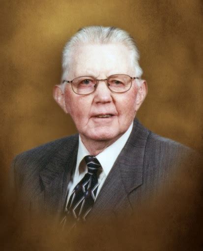 Karl Zeisler, age 83, of Rushville, Illinois passed away Thursday, February 10, 2022, at Rushville Nursing and Rehabilitation Center. He was born on November 29, 1938, in McDonough County, Illinois, t. 