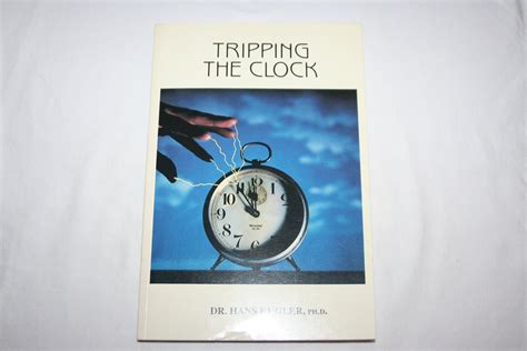 Tripping the clock a practical guide to anti aging and rejuvenation. - Manuale della telecamera per documenti elmo tt02s.