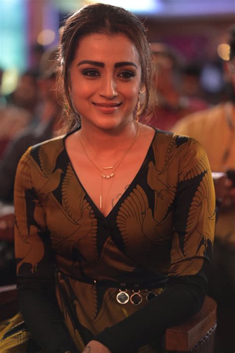 Trisha krishnan nude. Want to know more about Trisha Krishnan. She is simply stunning off screen and on screen. PS1 and PS2 making this generation discover Trisha! Great but also kinda sad that so many people don't know much about what an awesome actor and star she has been for over 20 years! 
