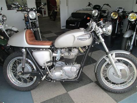 Triumph Restauration Moto