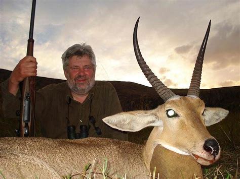 Trophy Hunting Common Reedbuck - ASH Adventures