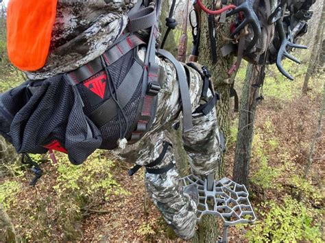 Trophyline - To saddle hunt you simply need a saddle kit (saddle, pouches, lineman rope, tether rope, rope bridge, prusik knots, and carabineers), a platform, and climbing sticks. This is all a hunter needs to saddle hunt, however items like a saddle hunting pack, knee pads, a back band, and mechanical ascenders can make the hunt easier and more enjoyable ...