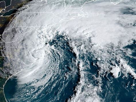 Tropical Storm Ophelia promises high winds, heavy rain as it rolls through DC region