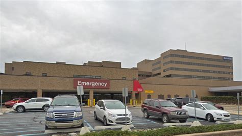 Beaumont Health: Services; Emergency department: Level I Trauma Center: Beds (1,070 in Royal Oak campus), (520 in Troy campus), (250 in Grosse Pointe campus) Trenton campus 193: ... The 520-bed campus of the Beaumont Hospital, Troy, is located at 44201 Dequindre Road in Troy, ...