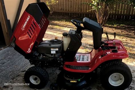Troy bilt bronco transmission problems. The Troy-Bilt Super Bronco 46K XP riding mower has a Tuff Torq TL-200 hydrostatic transmission. ... We're here to help make sure your problem gets resolved so you ... 