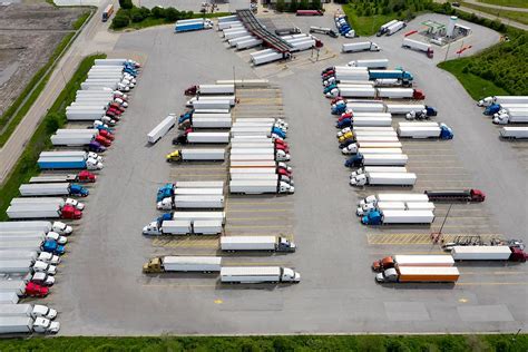 Truck parking area. In today’s fast-paced world of logistics and transportation, finding secure and convenient parking storage for truck trailers is essential. One of the primary advantages of dedicat... 