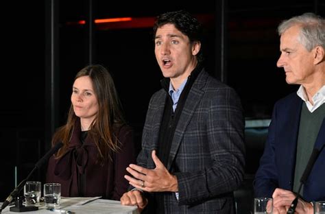 Trudeau taking cautious approach with uprising to avoid fuelling Russian propaganda