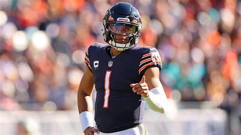 True or false: Bears QB Justin Fields’ inability to close will accelerate his exit from Chicago