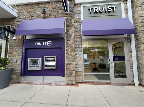 Truist Bank Branch in Chester Springs 50 Pottstown Pike