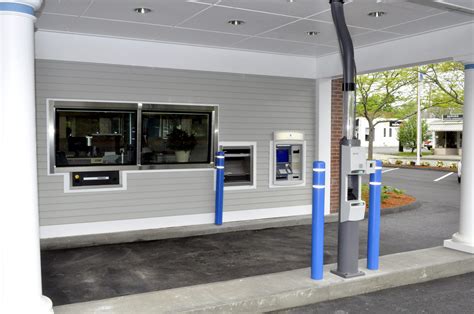 Truist bank drive thru. Things To Know About Truist bank drive thru. 