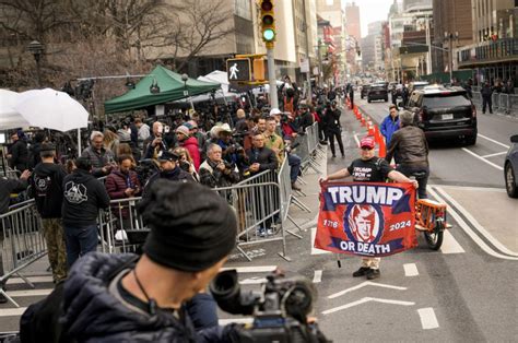 Trump’s expected surrender creates New York spectacle