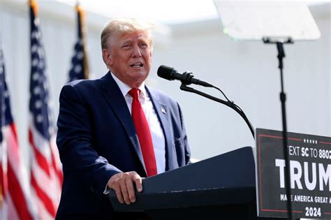 Trump arrives in Michigan to compete with Biden for union votes while his GOP challengers debate