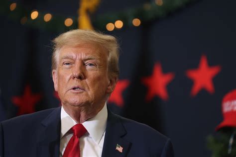 Trump augura un año conflictivo en su furioso discurso navideño