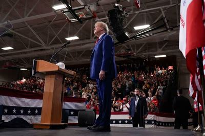 Trump celebrates win in Colorado election case during return visit to Iowa