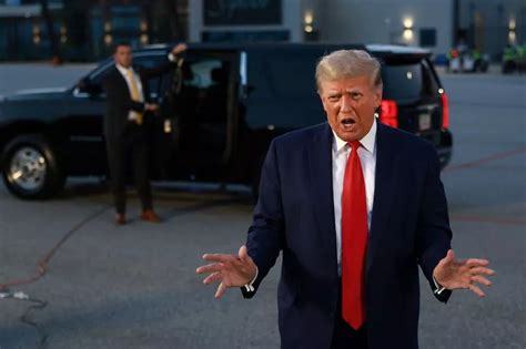 Trump leaves Atlanta jail roughly 20 minutes after surrendering on charges related to bid to overturn 2020 election