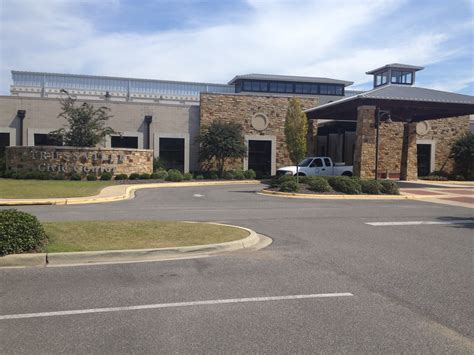 Trussville civic center. Quality Inn ® hotel in Trussville is just minutes from downtown Birmingham and the Birmingham-Shuttlesworth International Airport. Enjoy nearby attractions like Trussville Sports Complex, Barber Motorsports Park and Ruffner Mountain Nature Center. Make the short drive to Birmingham, the cultural and entertainment capital of the state, and take in … 