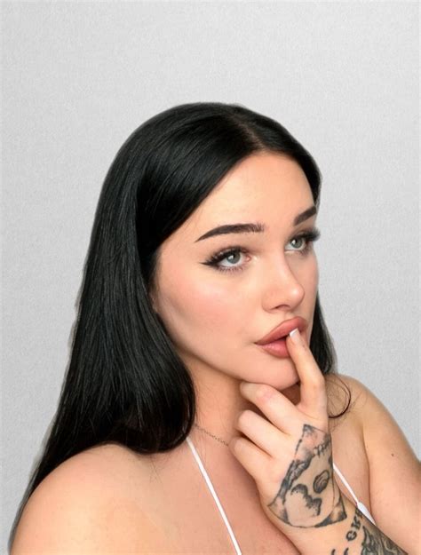Ts Aviva Nude