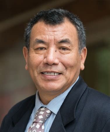 Tsering Shakya - Wikipedia