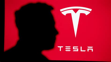 Tsls stock. The average price predicted for Tesla Inc (TSLA) by analysts is $239.39, which is $0.56 above the current market price. The public float for TSLA is 2.76B, and at present, short sellers hold a 3.35% of that float. On December 04, 2023, the average trading volume of TSLA was 121.76M shares. Top 5 EV Tech Stocks to Buy for 2023. 