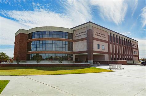 Tstc waco. TSTC Waco is the flagship campus of Texas State Technical College, offering training for various careers in engineering, aviation, construction, transportation, and more. Learn … 