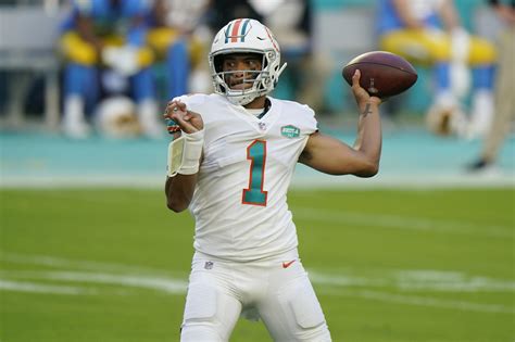 Updated Sep. 6, 2022 2:07 p.m. ET. share. For the first time in his career, third-year quarterback Tua Tagovailoa has been named captain for the Miami Dolphins. The team released its official list .... 
