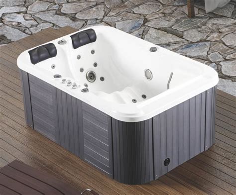 When it comes to finding the perfect small hot tub, there are a few key factors to consider. Whether you’re looking for a hot tub to relax in after a long day or to entertain friends and family, it’s important to make sure you’re getting th...