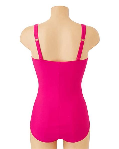 Tuck swimsuit. Top quality, luxurious soft hand feel fabric, affordable swimwear that is functional, easy fit and practical with the best fit and support from a tummy tuck swimsuit you will get. These are just a few reasons why Nip Tuck Swim is every woman’s favorite affordable swimwear brand. Nip Tuck Swim has free shipping on orders over $150. 