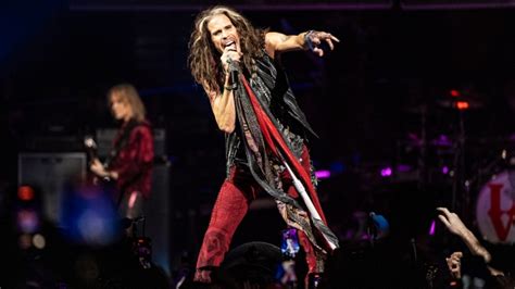 Tuesday’s Aerosmith concert in Toronto rescheduled after Steven Tyler hurts vocal chords
