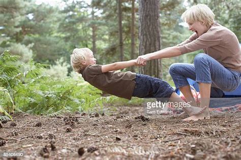 Tugging Photos and Premium High Res Pictures - Getty Images