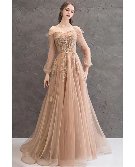 Glistening Burgundy Plunging Halter Neck Prom Dress - Promfy