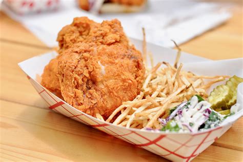 Tumble 22 hot chicken. Jun 22, 2023 · Under new ownership, Tumble 22 will begin offering grilled chicken, shakes and add its most popular sandwiches of the month to its main menu, including its Georgia peach, the tupelo hot honey and ... 