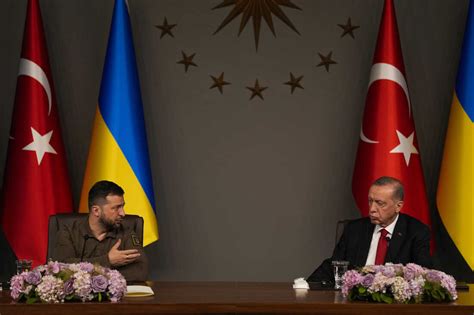 Turkey’s Erdogan hosts Zelenskyy, says Ukraine deserves membership in NATO