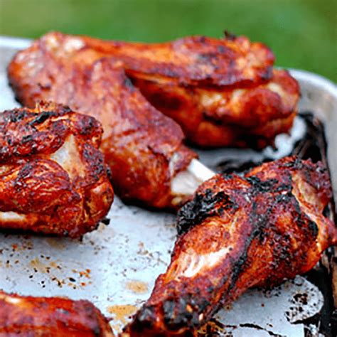 Turkey wing. Turkey wings: Roughly 3 1/2 pounds of turkey wings, or a package of 4 whole wings. Seasonings / Turkey Rub: For this recipe, we’ll use a combination of poultry seasoning, cajun seasoning, garlic powder, … 