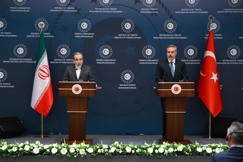 Turkish |Iranian foreign ministers |talk about |territorial developments, |truce.