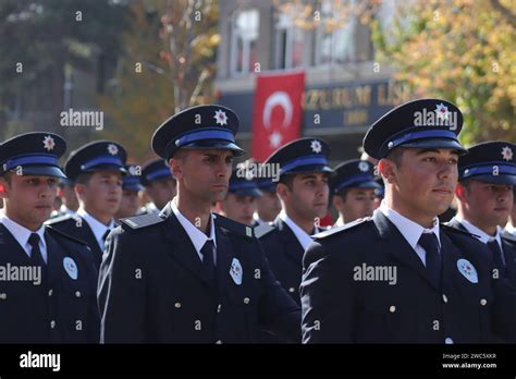 veodersti.rgarabwor.edu.pl. 