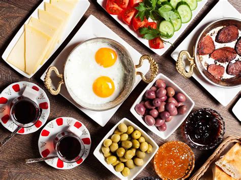 Turkish breakfast foods. So it comes as no surprise that there are loads of traditional Turkish breakfast dishes out there! There might be regional differences but the main foods that are always on the table in the mornings are … 
