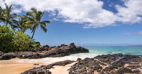 Turo maui. Renting a car can be a hassle, but with the Turo car rental app, it doesn’t have to be. Turo is an online car rental marketplace that connects people who need to rent cars with peo... 