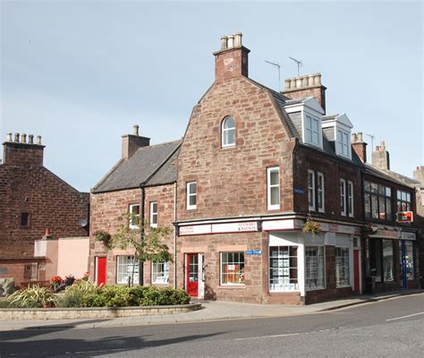 Turriff, Aberdeenshire - area information, map, walks and more