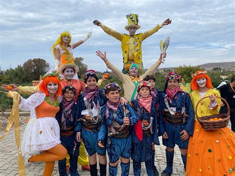 Turuncu Aşk Facebook. 