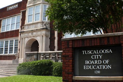 Tuscaloosa County Tuscaloosa City Schools is implementing an early release schedule Thursday. Elementary schools including Tuscaloosa Magnet Schools and The Alberta School of Performing Arts will dismiss at 11:30 a.m. Middle schools will dismiss at noon and high schools and the STARS Academy dismiss at 12:30 p.m.. 