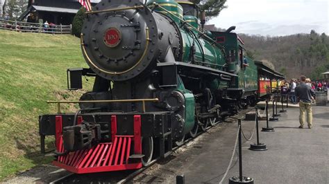 2 days ago · Daytime visits the Ghost Train at Tweetsie Railroad. News Oct 11, 2023 / 10:44 AM EDT. Amy Lynn takes us to Blowing Rock, North Carolina for a visit to the Ghost Train Halloween Festival at ... . 