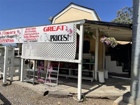 Twin Oaks Florist - Building - Foursquare