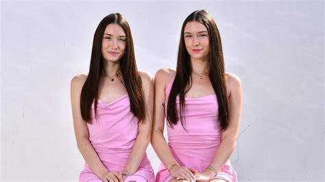 Twin Onlyfans Nude