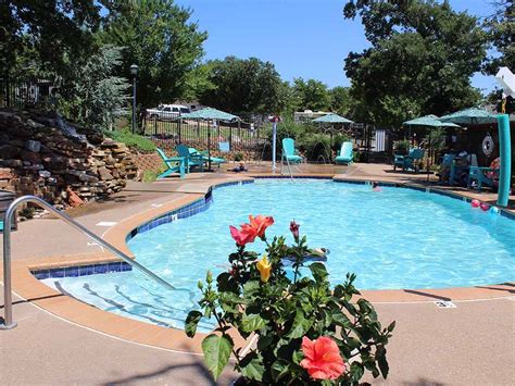 Twin fountains rv park. “Where comfort and convenience go hand-in-hand,” is the motto of Twin Fountains RV Park, located in Oklahoma City, Oklahoma. 