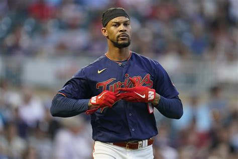 Twins place Byron Buxton on IL with right hamstring strain
