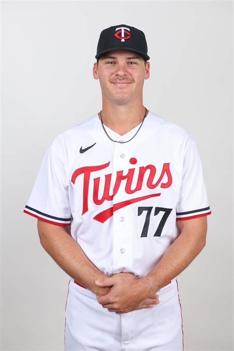 Twins place reliever Cole Sands on 15-day injured list