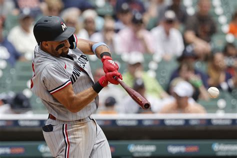 Twins rally late, take series from Tigers with extra-inning victory