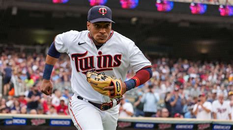 Twins second baseman Jorge Polanco might not be ready for Opening Day