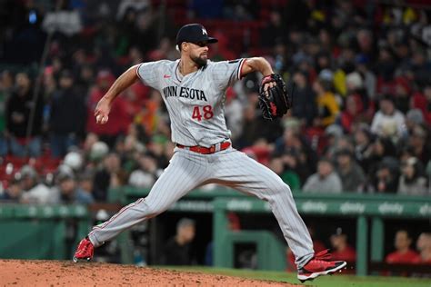Twins send Jorge López to Miami in swap of right-handed middle relievers