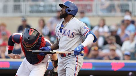 Twins use big innings early, late to rout Rangers, 12-2